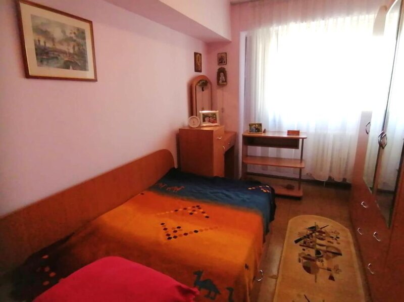 Rond Delfinului, Pantelimon, apartament 4 camere decomandat, vedere panoramica.